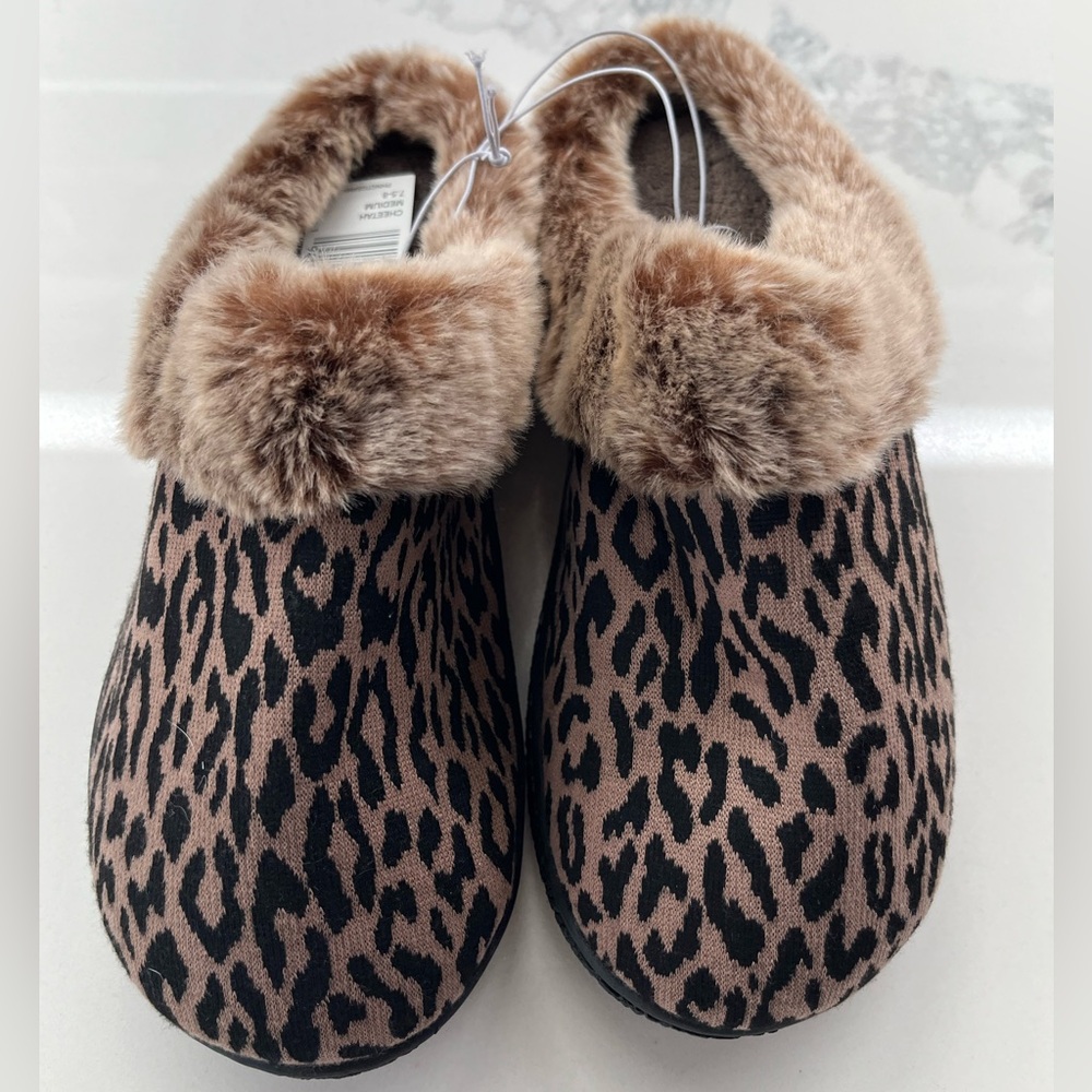 Cheetah Ladies Isotoner Memory Foam Slippers